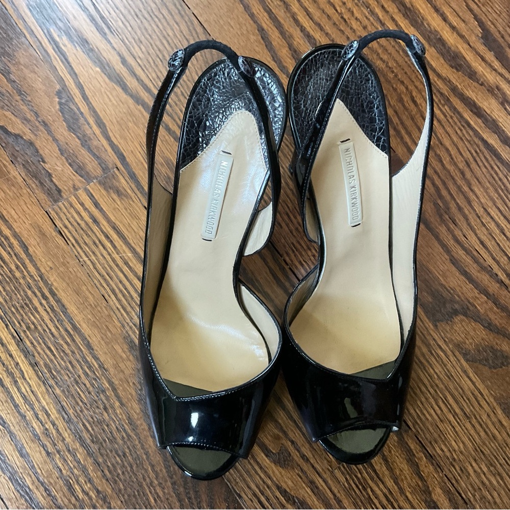 Nicholas Kirkwood Black Patent Leather Pumps